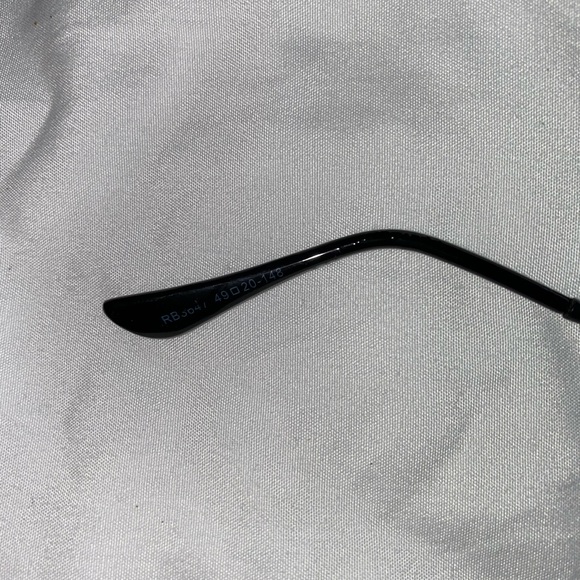 Ray Bans - Picture 5 of 6